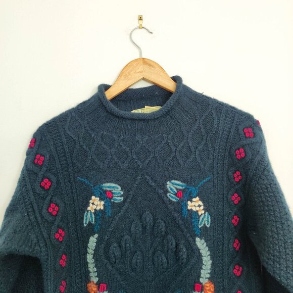L.L. Bean Vintage Intarsia Floral Embroidered Teal Cable Wool Sweater Medium - Picture 3 of 8